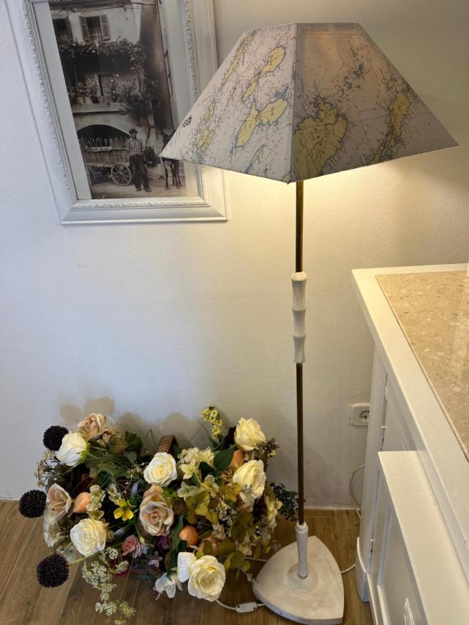 Charming Studio Apartment At House Rustica With Terrace And Nearby Parking Punat Eksteriør billede
